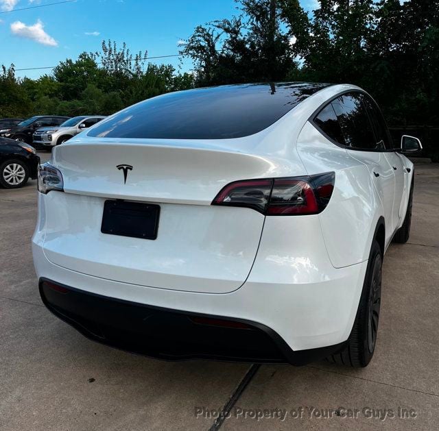 tesla model y 2024 7SAYGDED4RA334418 image tesla model y 2024 7SAYGDED4RA334418 image